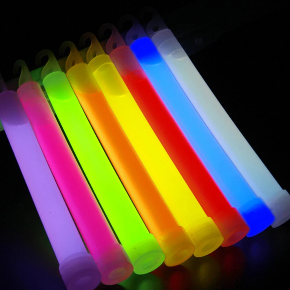 6 Inch Survival Kit Military G - Glow Sticks Survival recensione e prezzo